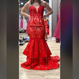 Gorgeous red prom dress sz4
